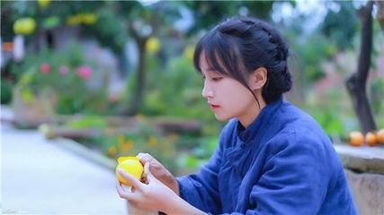 网传李子柒螺蛳粉吃出刀片?营销号组团来黑,太没下限了